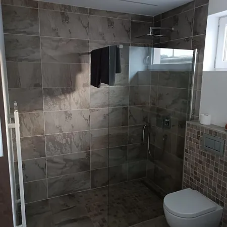 Apartman Laurin *